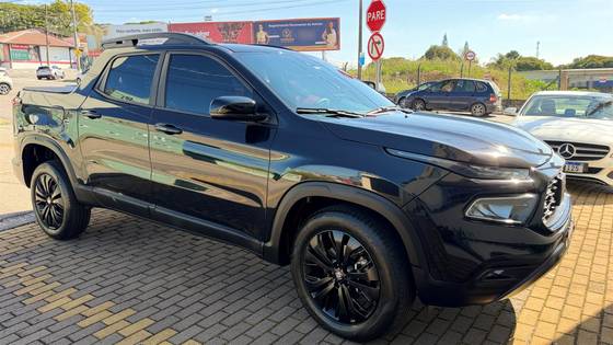 FIAT TORO 1.3 TURBO 270 FLEX VOLCANO AT6 FIAT TORO 1.3 TURBO 270 FLEX VOLCANO AT6